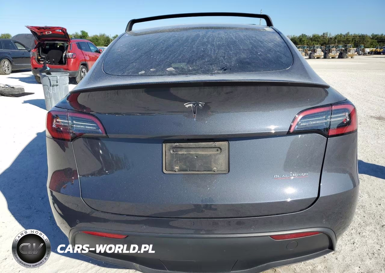2022 Tesla Model Y VIN:7SAYGDEEXNF368353 - 6