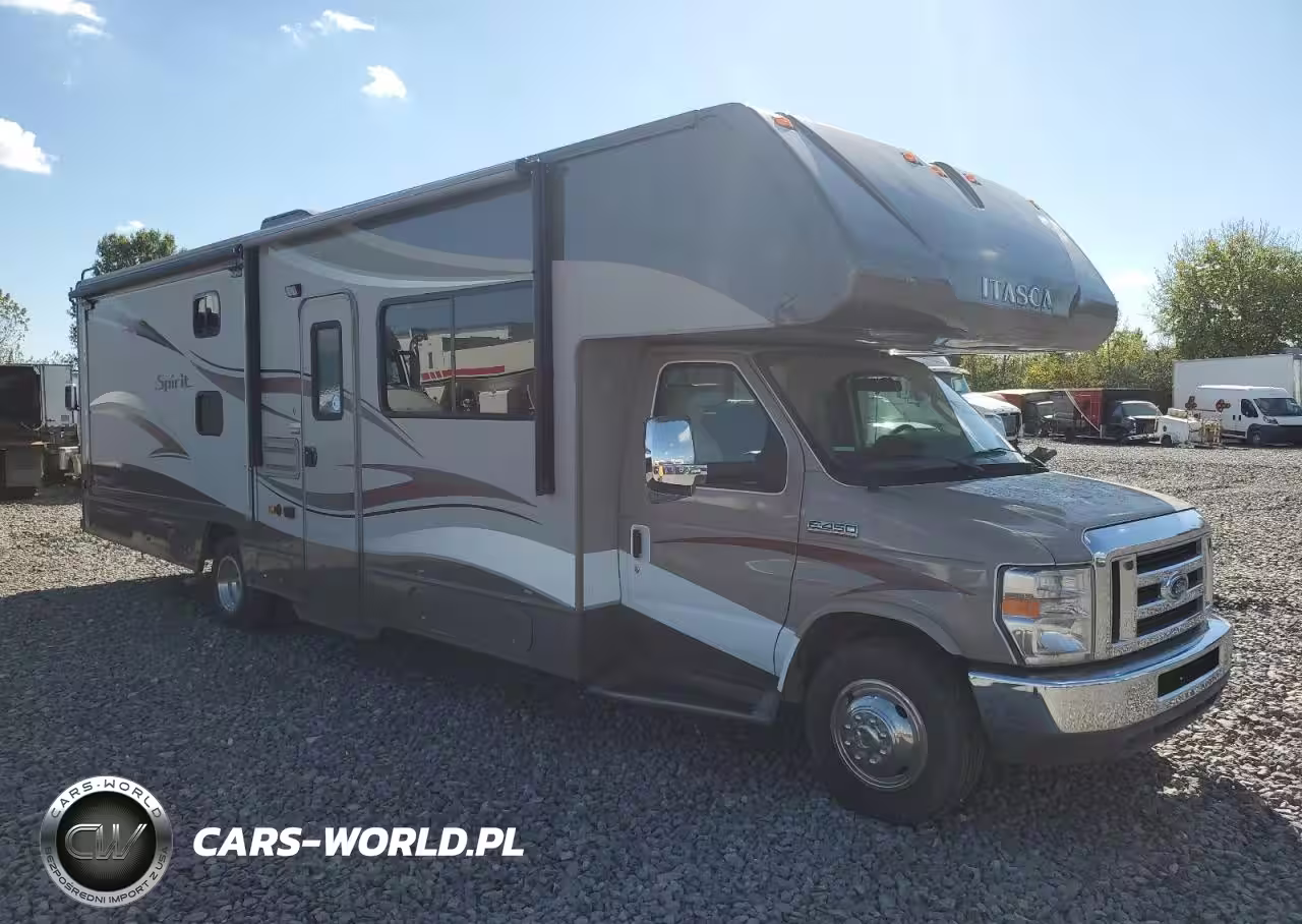 2013 Ford Econoline E450 Super Duty Cutaway Van