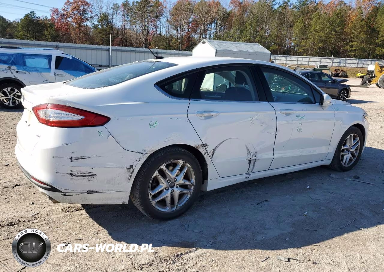 2015 Ford Fusion Se VIN:1FA6P0H72F5110427 - 3