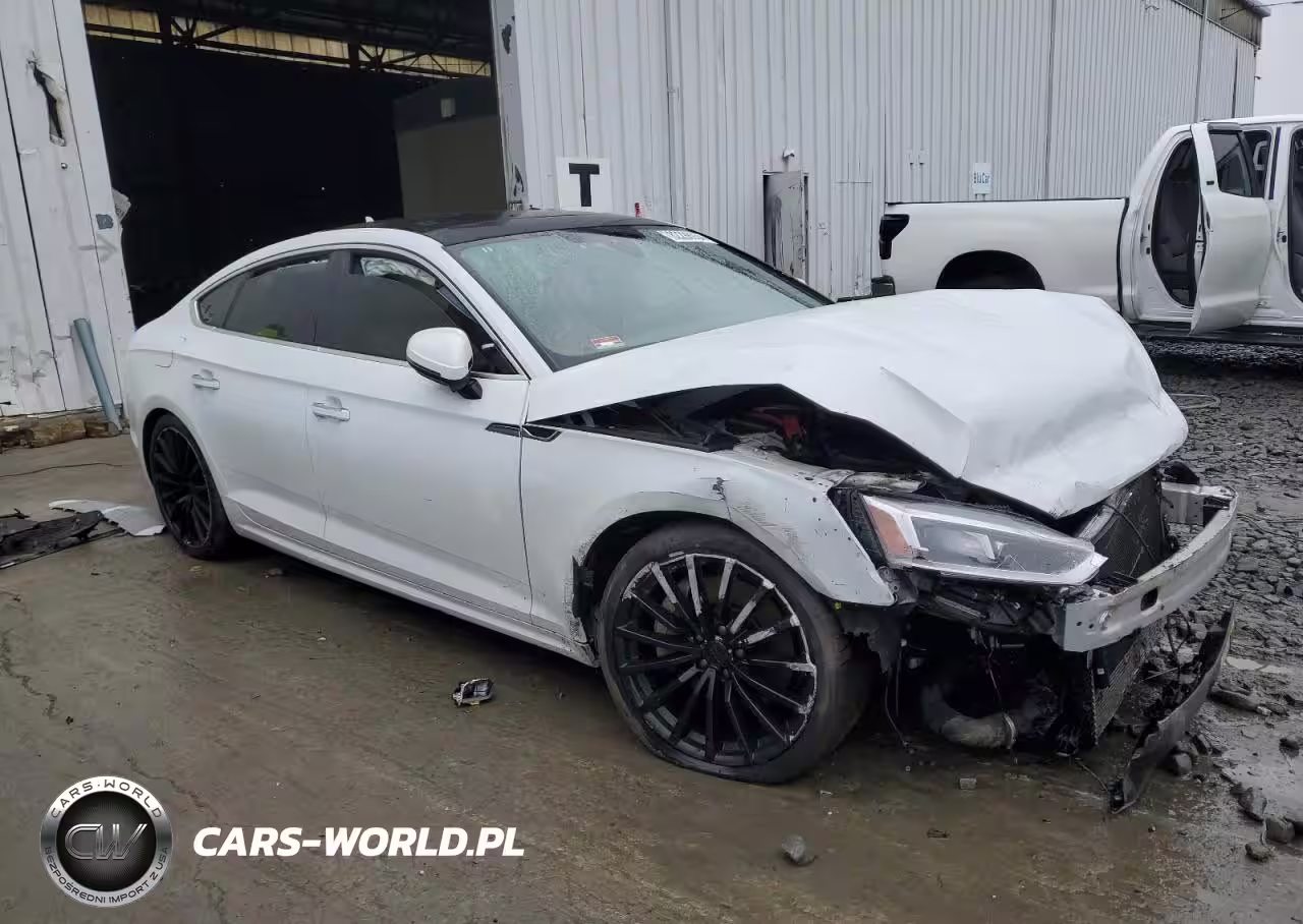 2018 Audi A5 Prestige VIN:WAUCNCF51JA074460 - 4