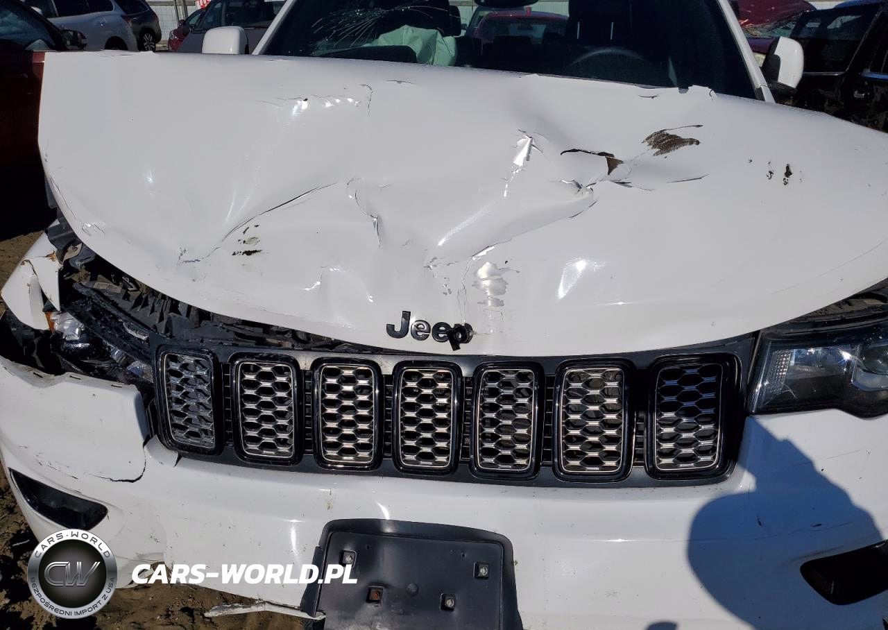 2017 Jeep Grand Cherokee Laredo VIN:1C4RJFAG4HC704649 - 12