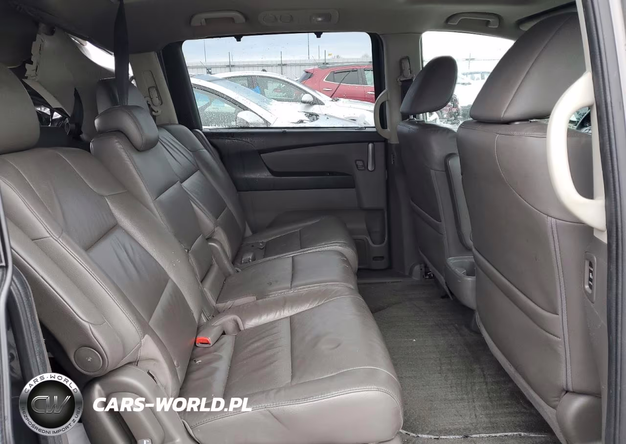 2012 Honda Odyssey Touring VIN:5FNRL5H92CB132374 - 11
