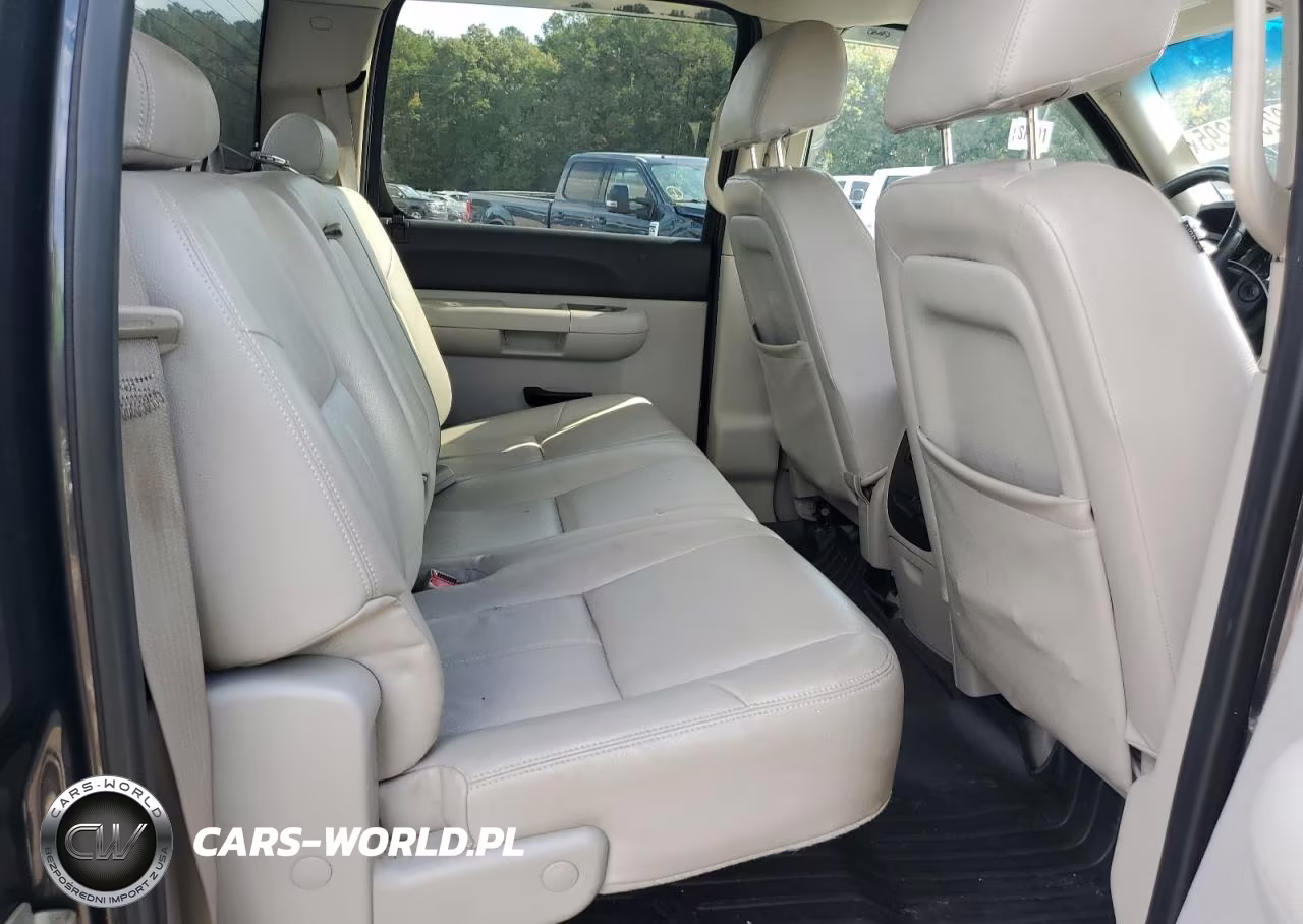 2011 Chevrolet Silverado C1500 Lt VIN:3GCPCSE09BG190647 - 10