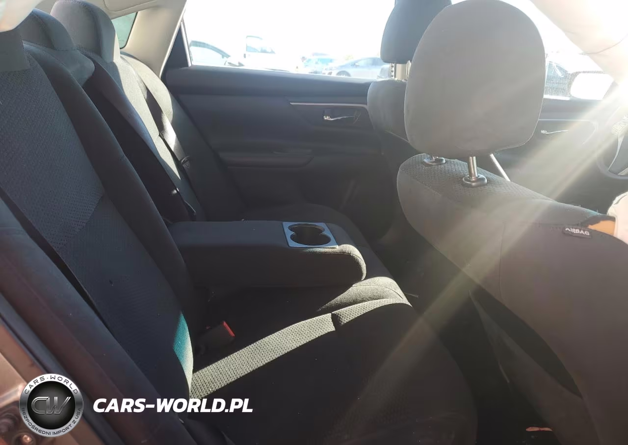 2015 Nissan Altima 2.5 VIN:1N4AL3AP5FC296526 - 10