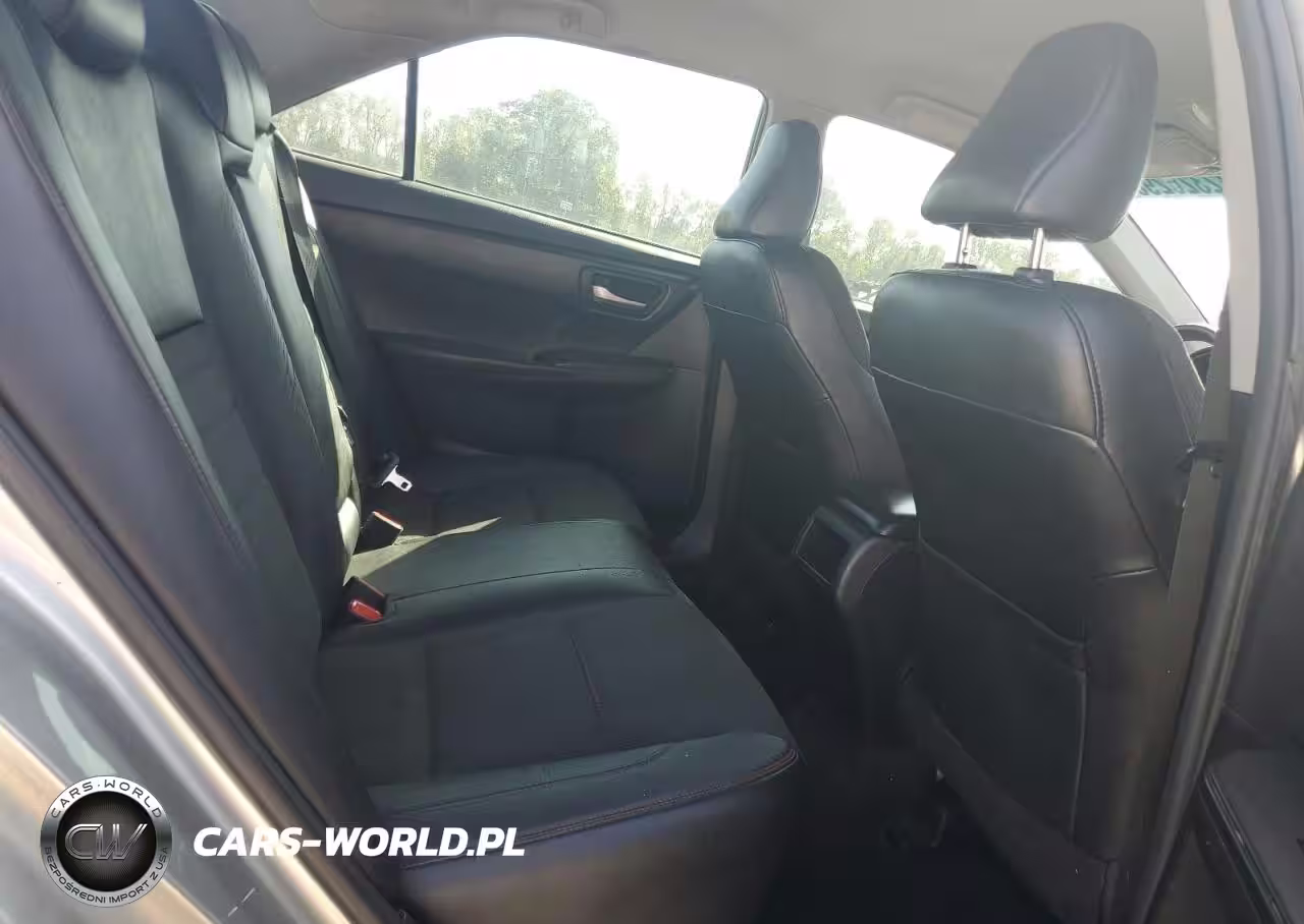 2017 Toyota Camry Le VIN:4T1BF1FK4HU339592 - 10