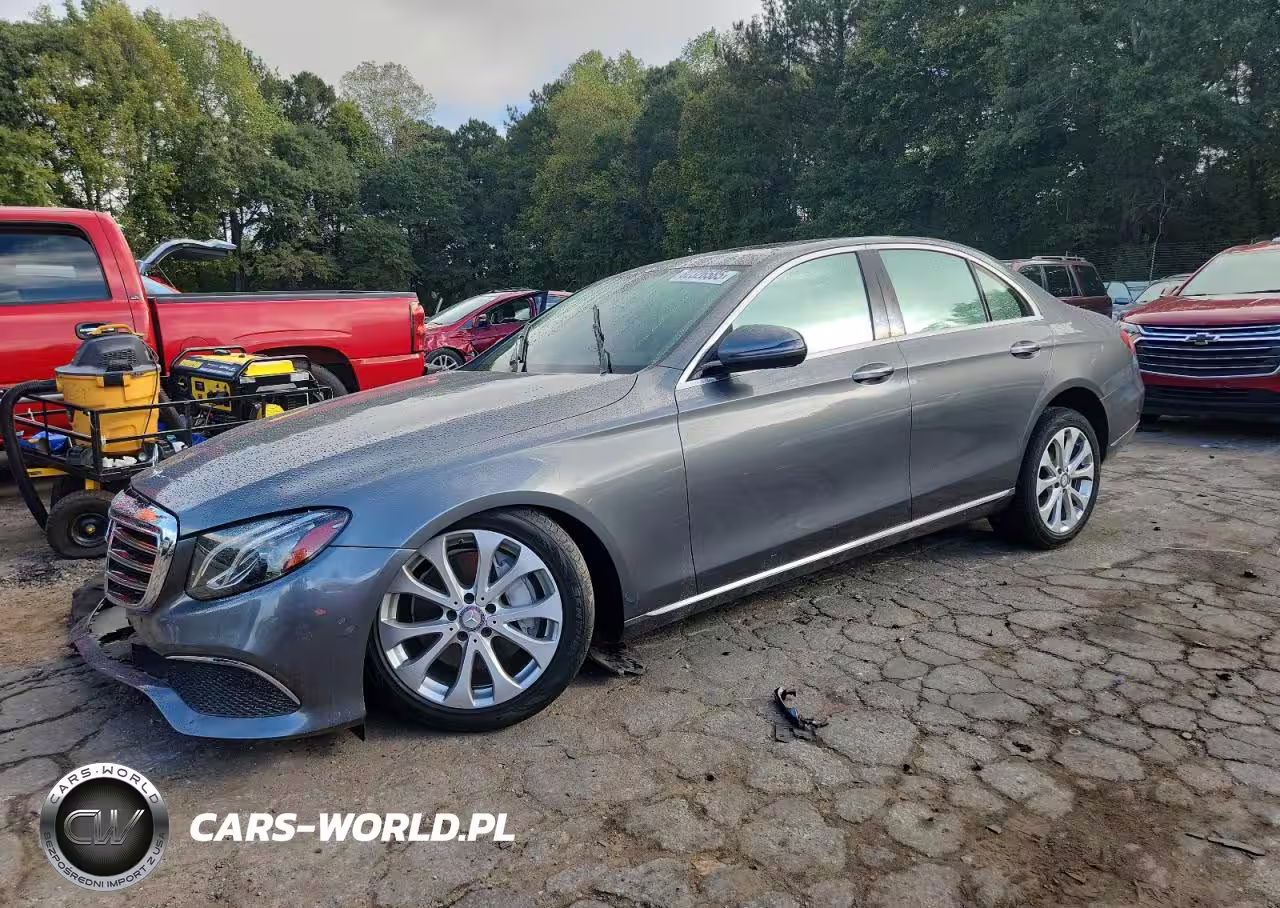 2017 Mercedes-Benz E 300 4Matic