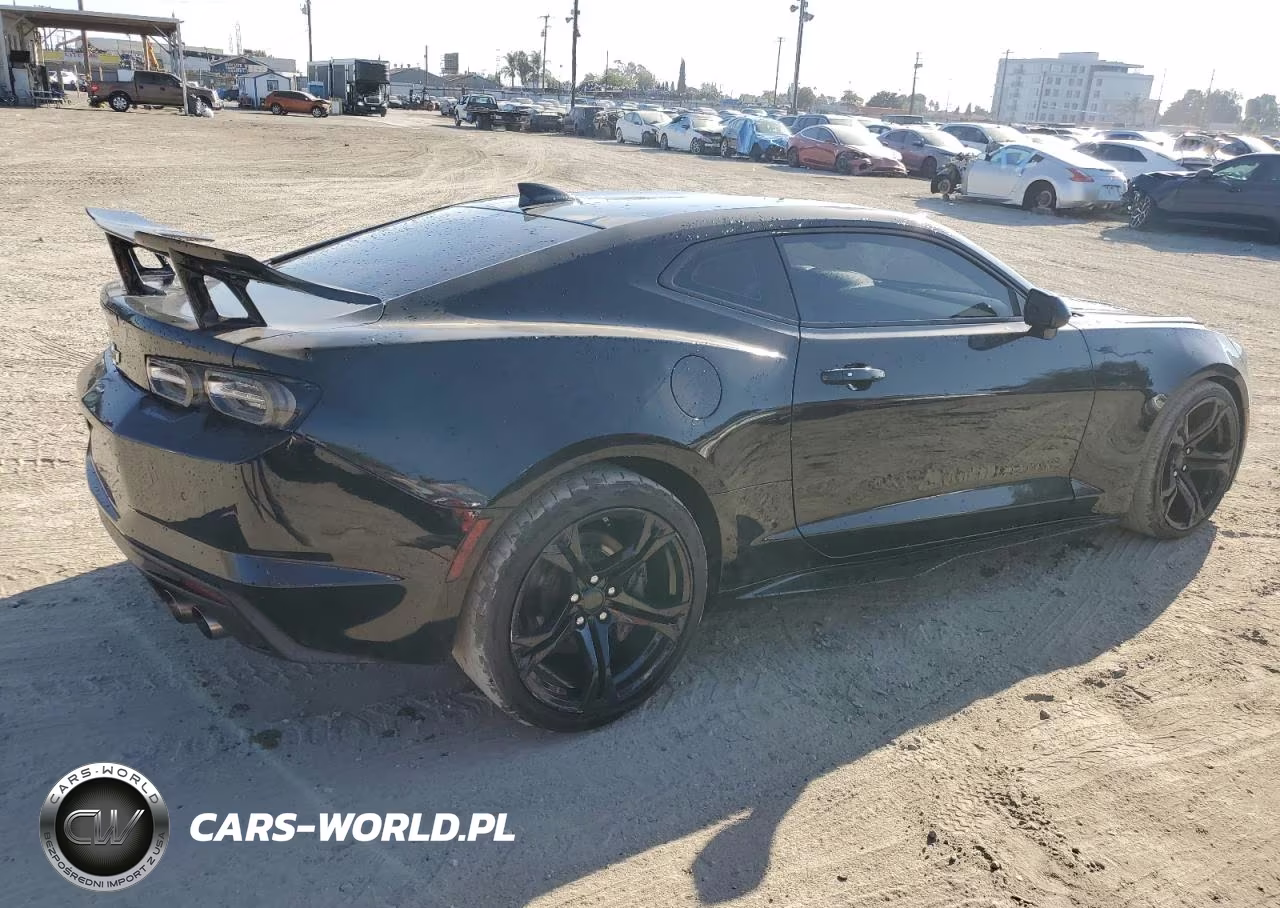 2018 Chevrolet Camaro Ss VIN:1G1FH1R70J0146871 - 3