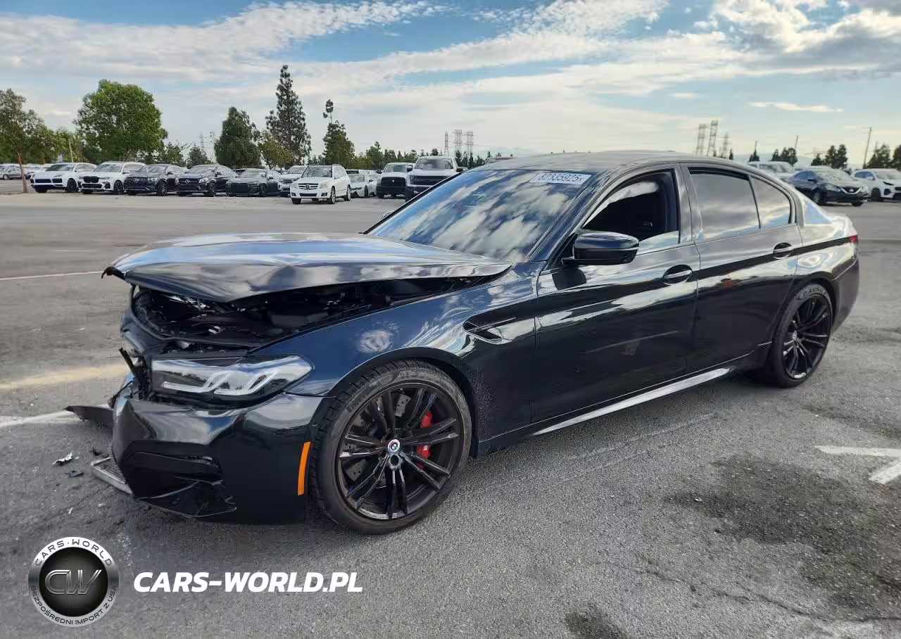 2023 BMW M5