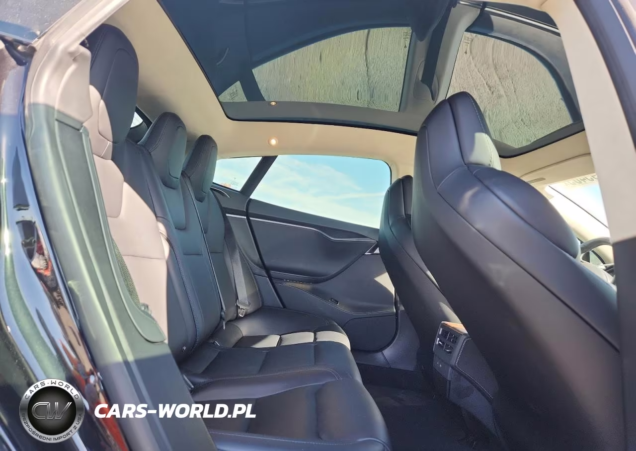 2018 Tesla Model S VIN:5YJSA1E22JF267066 - 10