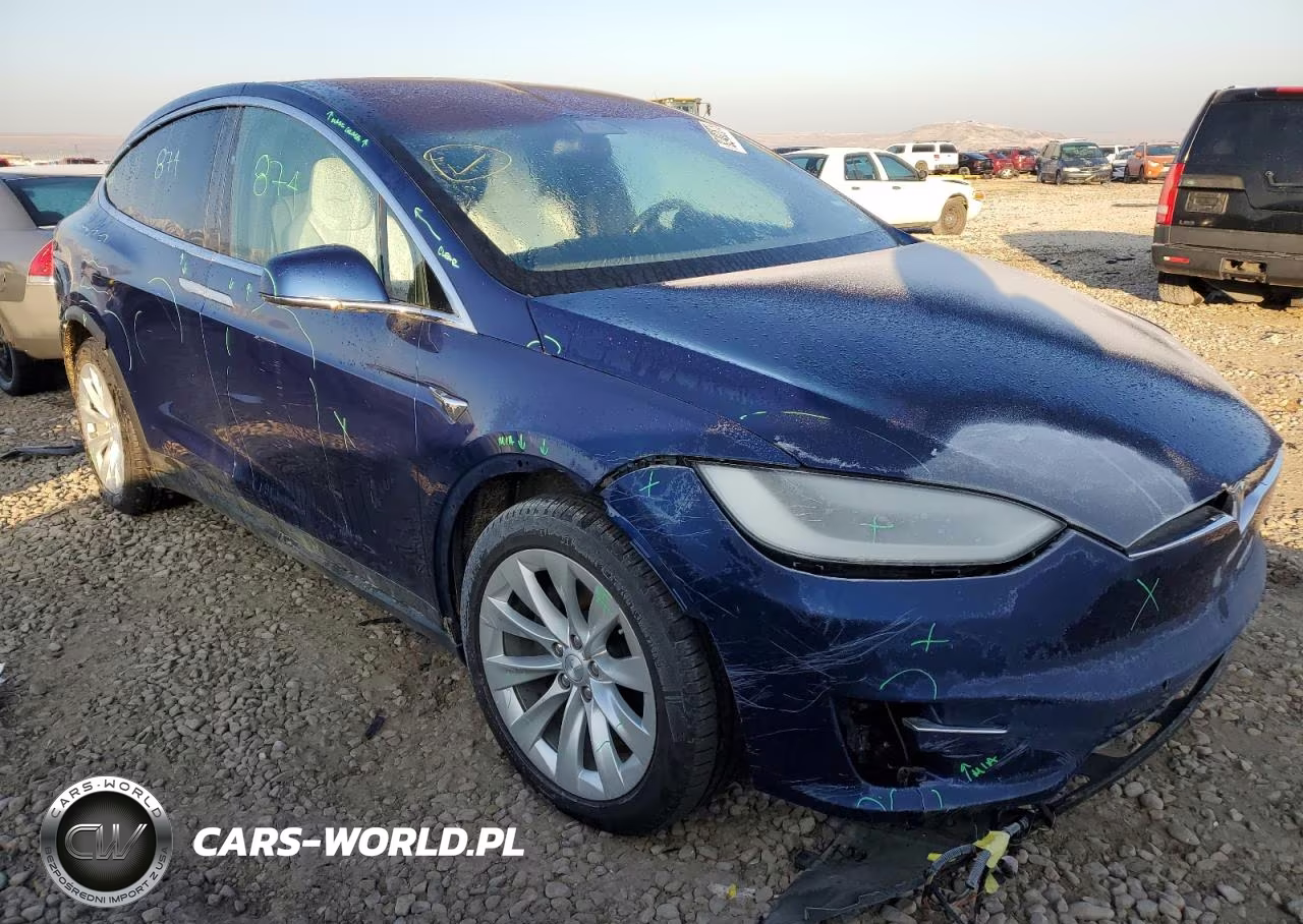 2018 Tesla Model X VIN:5YJXCDE20JF089465 - 4