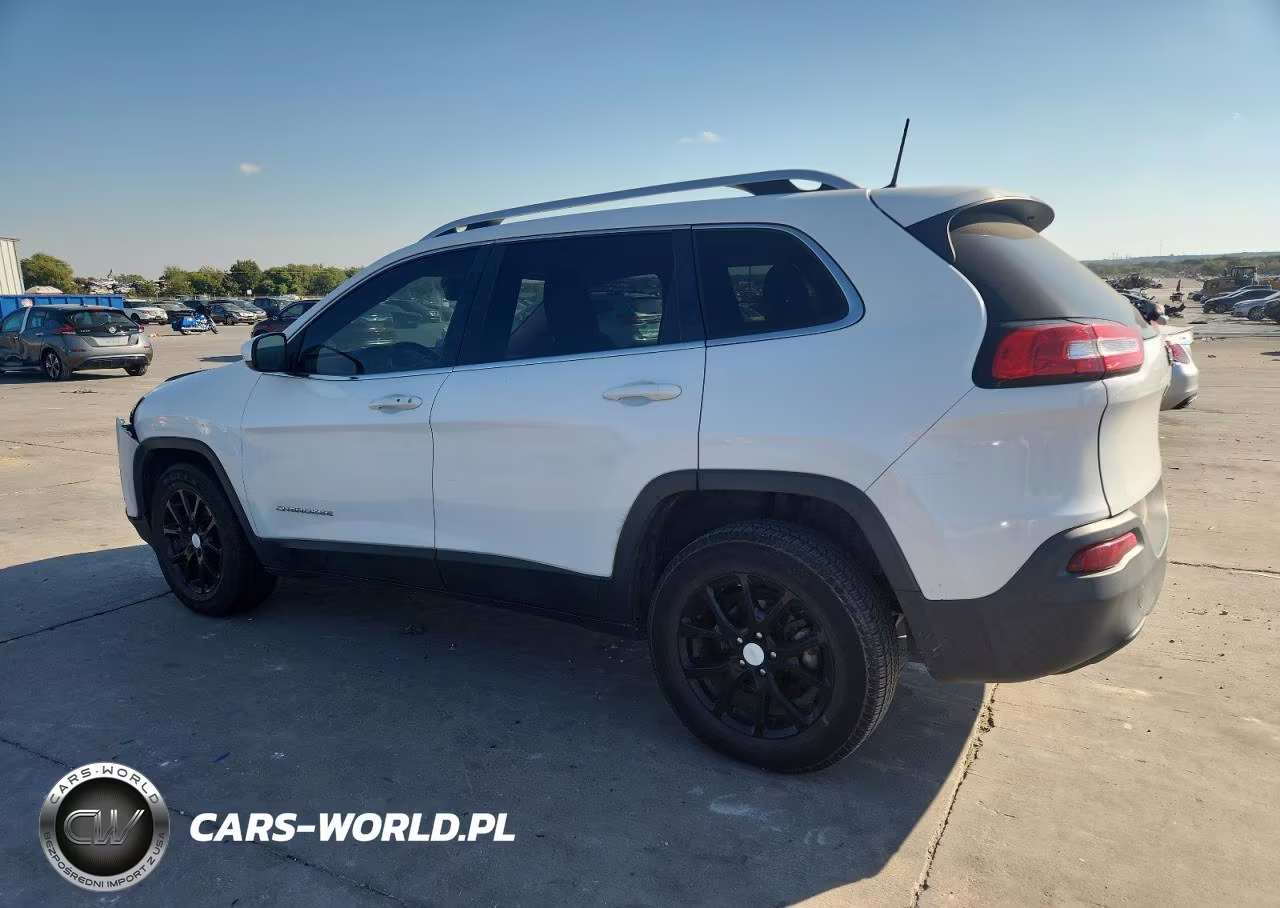 2016 Jeep Cherokee Latitude VIN:1C4PJLCB9GW373927 - 2
