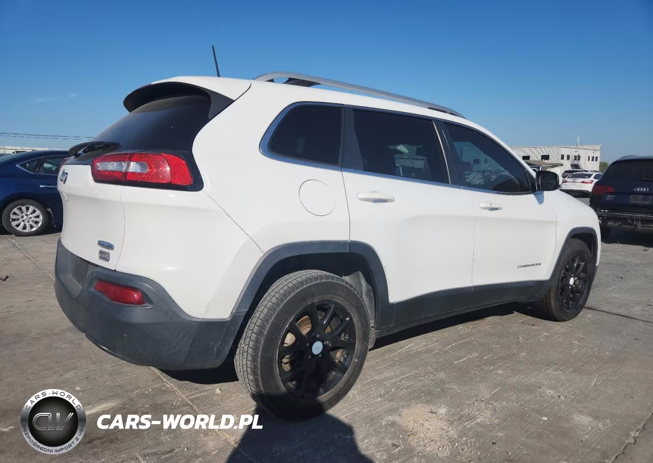2016 Jeep Cherokee Latitude VIN:1C4PJLCB9GW373927 - 3