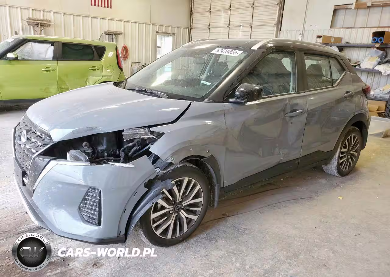 2024 Nissan Kicks Sv