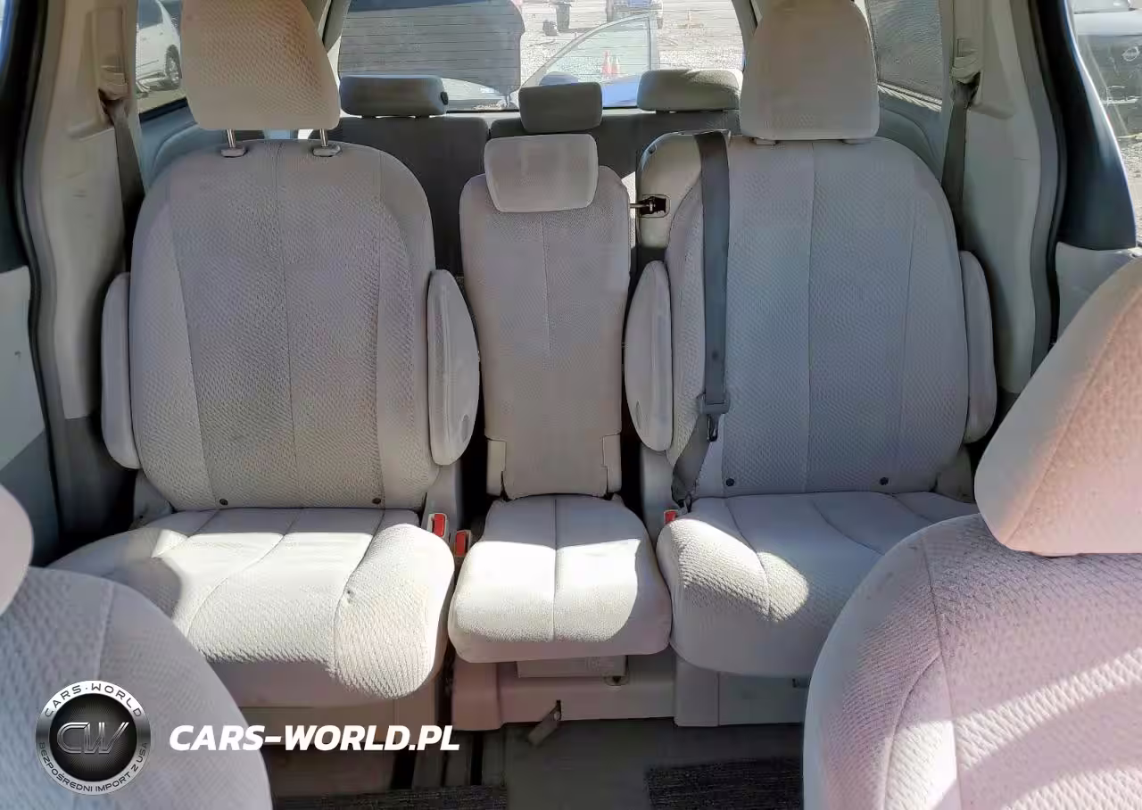 2013 Toyota Sienna Le VIN:5TDKK3DC3DS331974 - 10