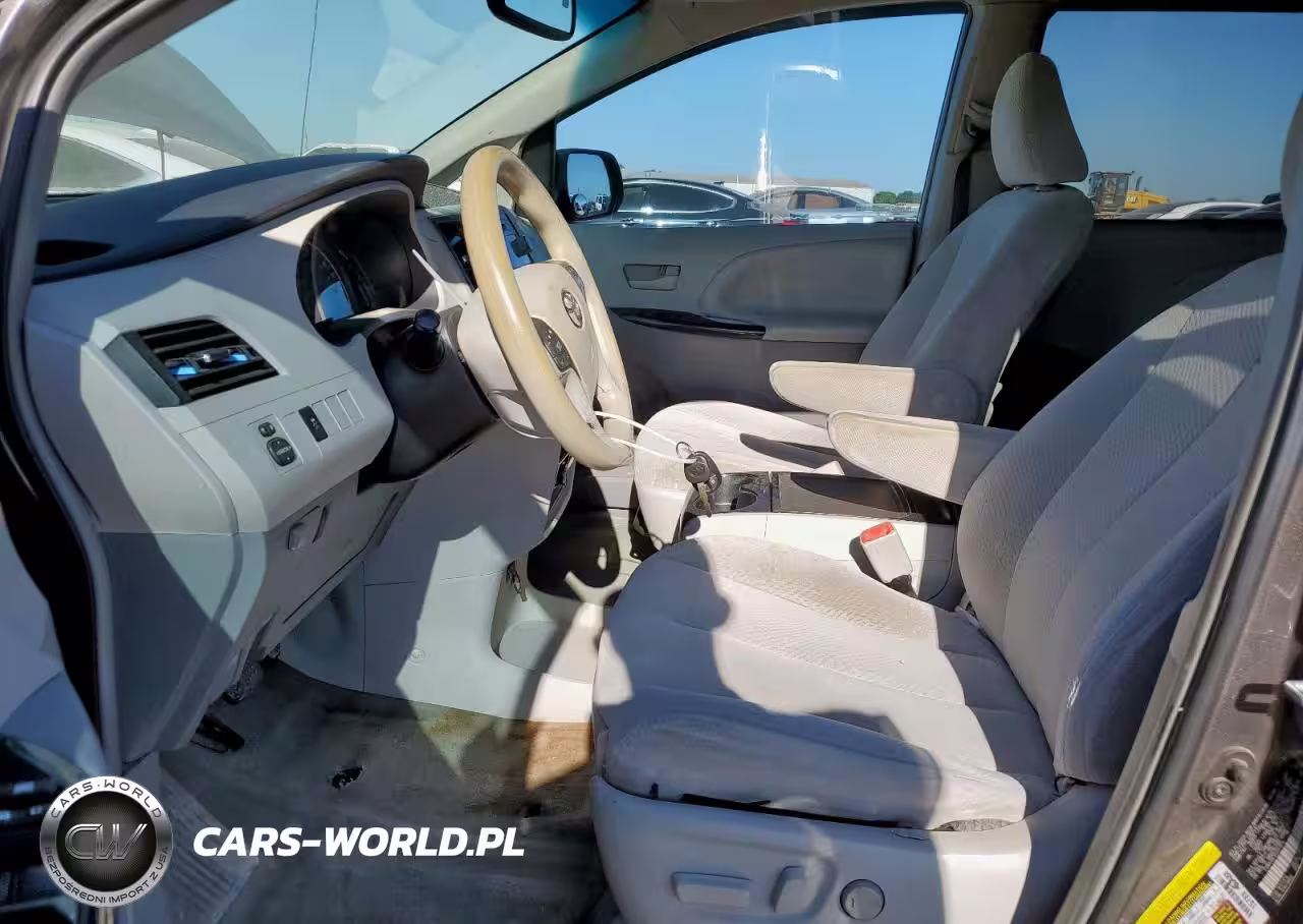 2013 Toyota Sienna Le VIN:5TDKK3DC3DS331974 - 7