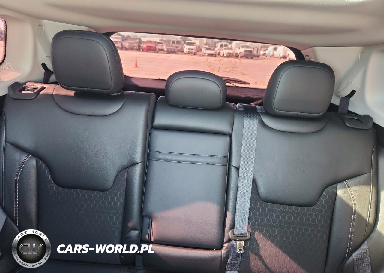 2018 Jeep Compass Latitude VIN:3C4NJCBB6JT267618 - 10