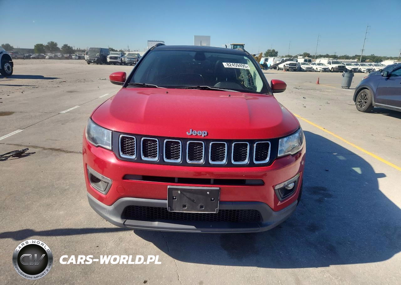 2018 Jeep Compass Latitude VIN:3C4NJCBB6JT267618 - 5