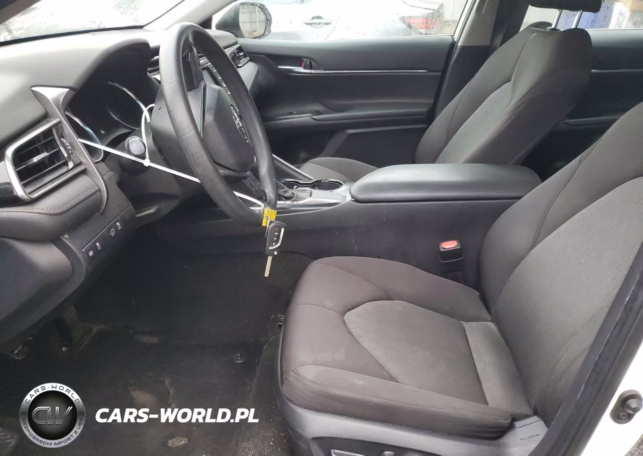 2020 Toyota Camry Le VIN:4T1C11AK6LU316754 - 7