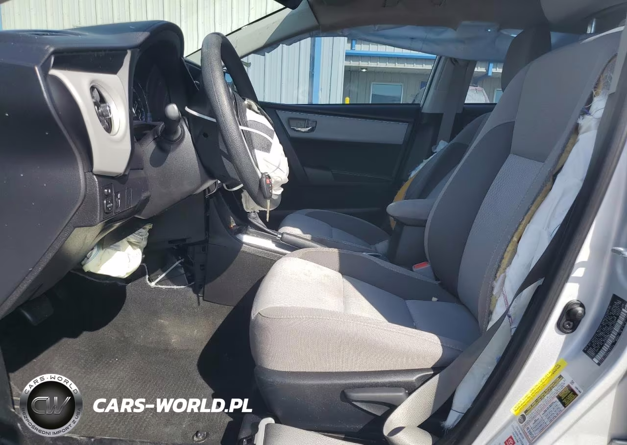 2017 Toyota Corolla Le VIN:5YFBURHE1HP663029 - 7