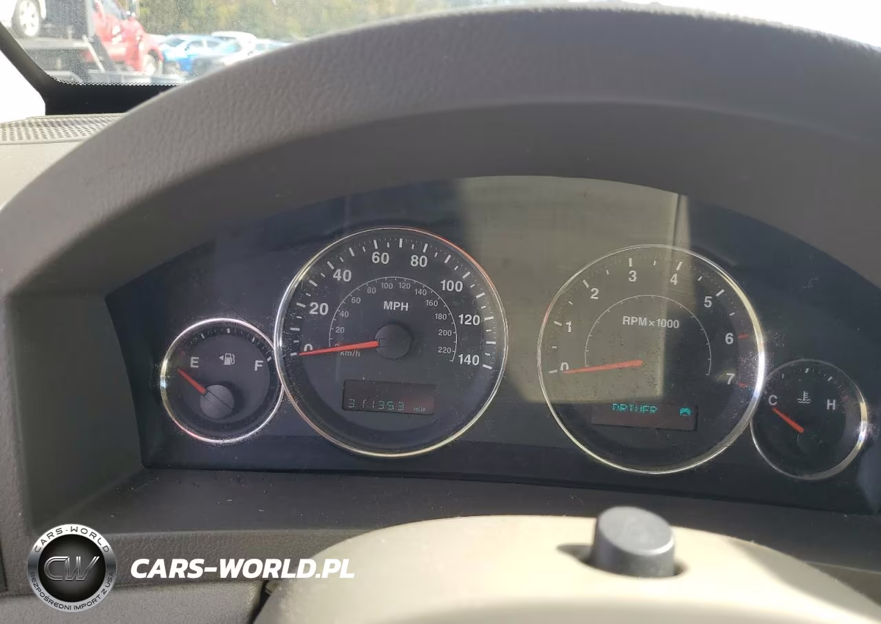 2007 Jeep Grand Cherokee Laredo VIN:1J8GS48K77C610677 - 9