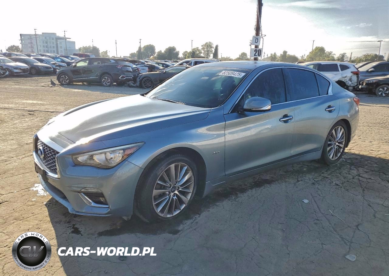 2018 Infiniti Q50 Luxe