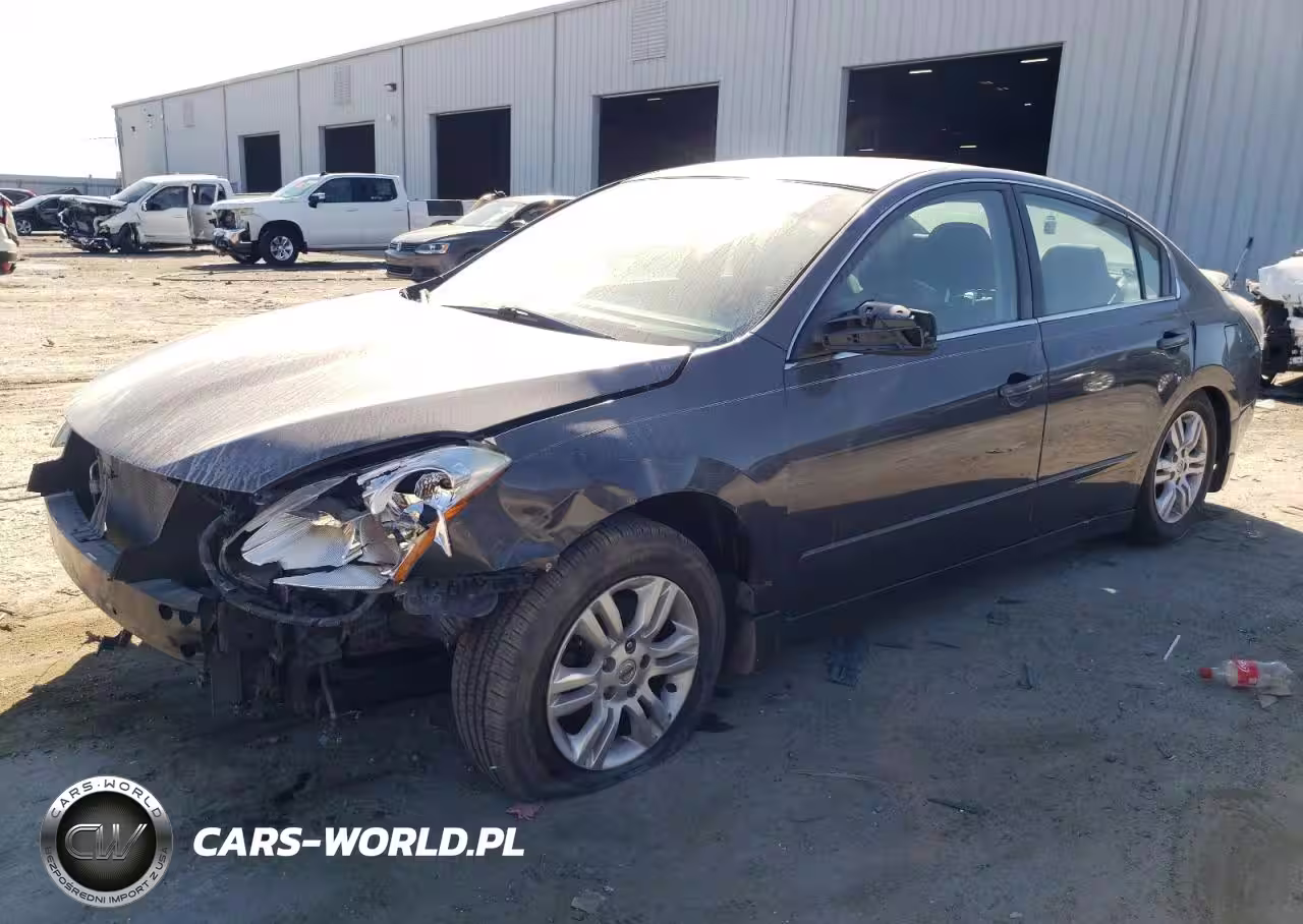 2012 Nissan Altima Base