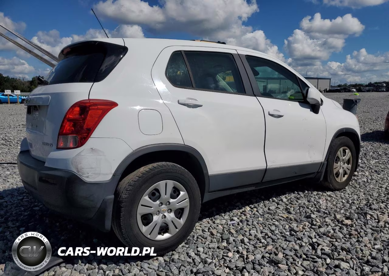 2015 Chevrolet Trax Ls VIN:3GNCJKSB5FL240653 - 3