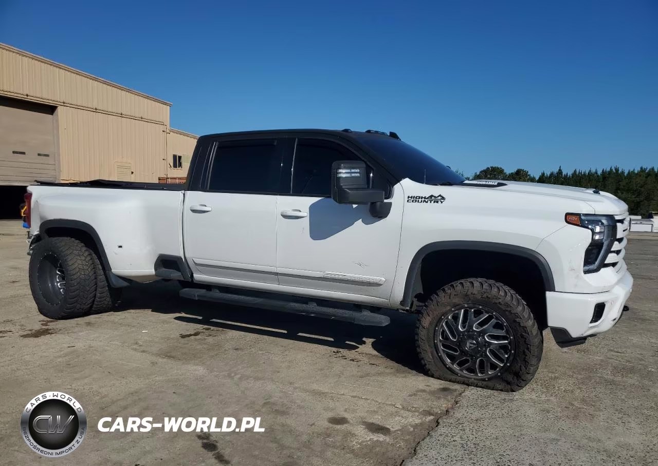 2024 Chevrolet Silverado K3500 High Country VIN:1GC4YVEY0RF110806 - 4