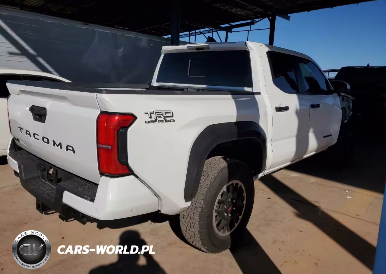 2025 Toyota Tacoma Double Cab VIN:3TMLB5JN5SM110590 - 3