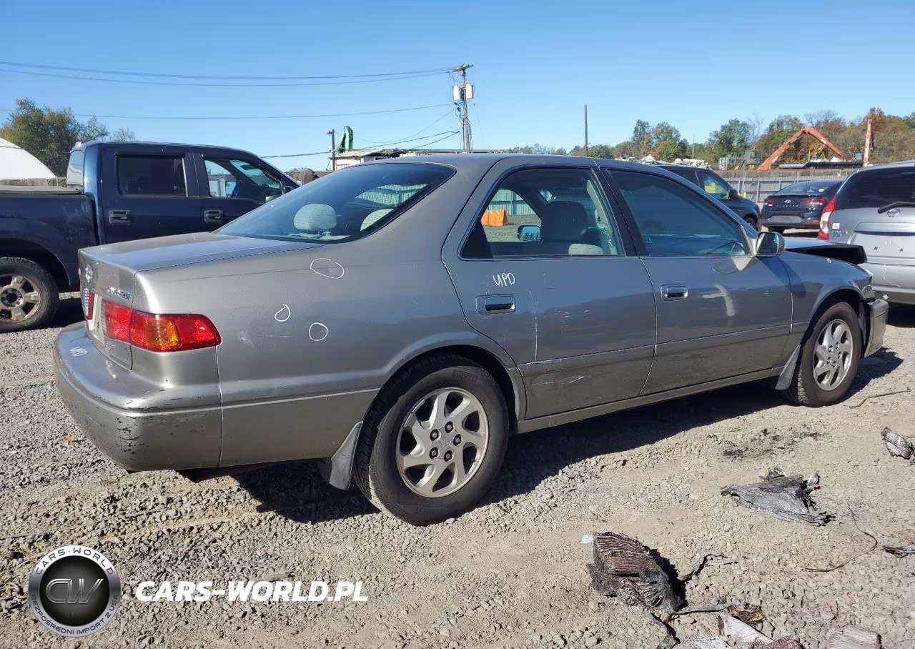 2001 Toyota Camry Ce VIN:JT2BF22KX10324259 - 3