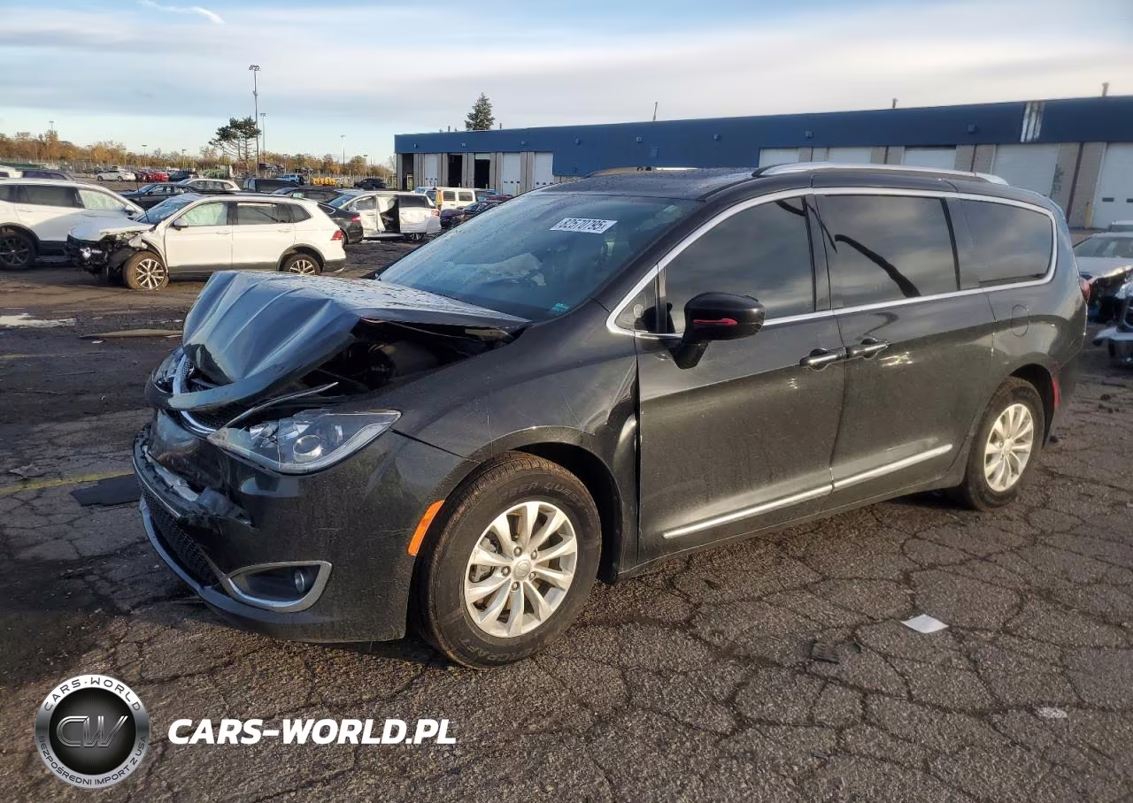 2019 Chrysler Pacifica Touring L