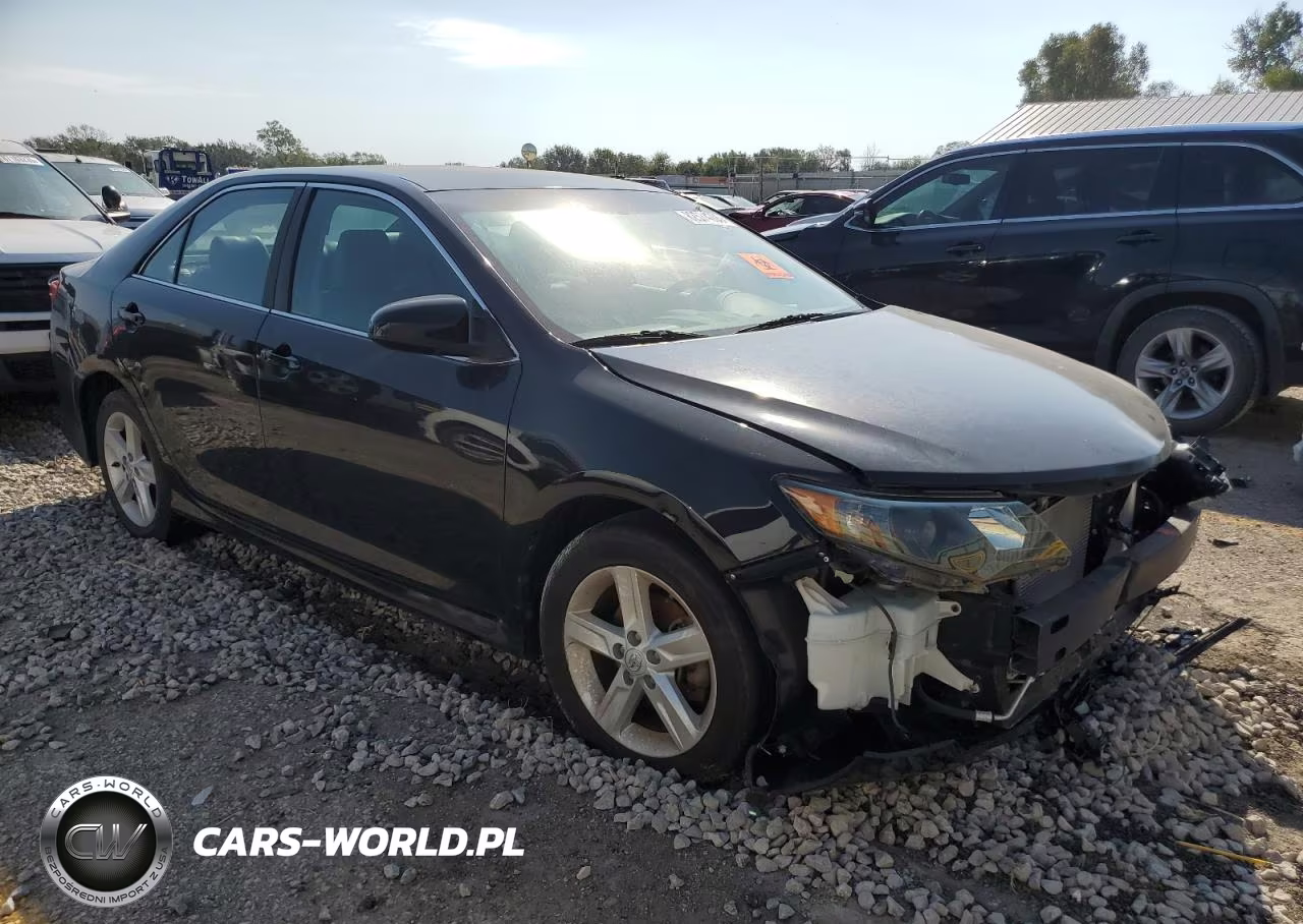 2013 Toyota Camry Se VIN:4T1BF1FK9DU203825 - 4