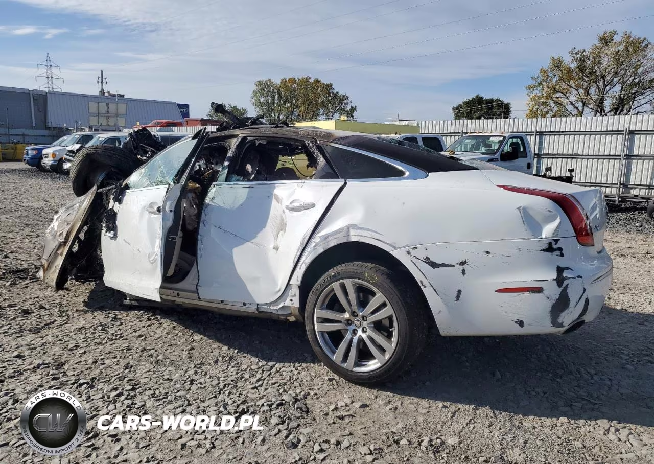 2011 Jaguar Xj VIN:SAJWA1CB3BLV18519 - 2