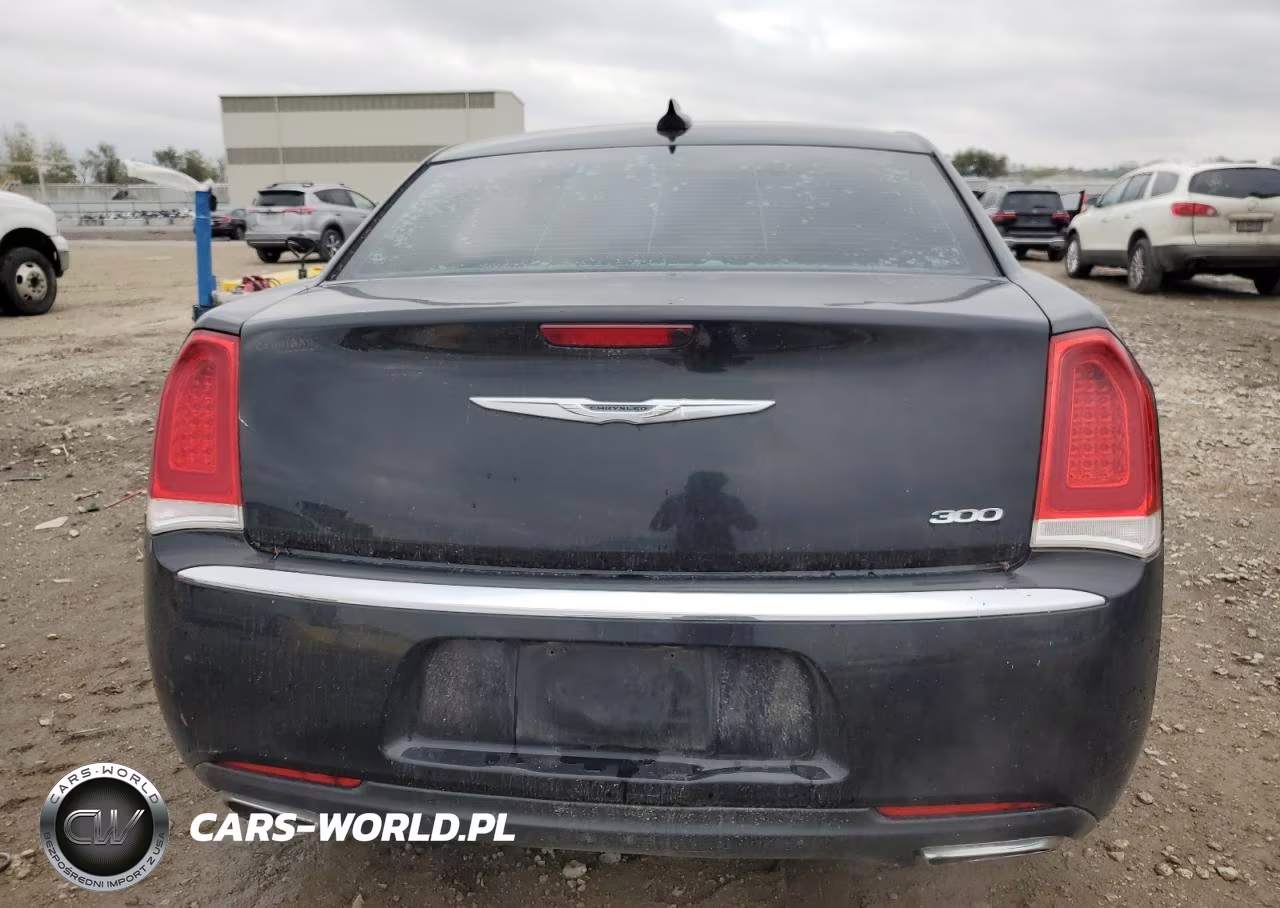 2015 Chrysler 300 Limited VIN:2C3CCAAG6FH803281 - 6