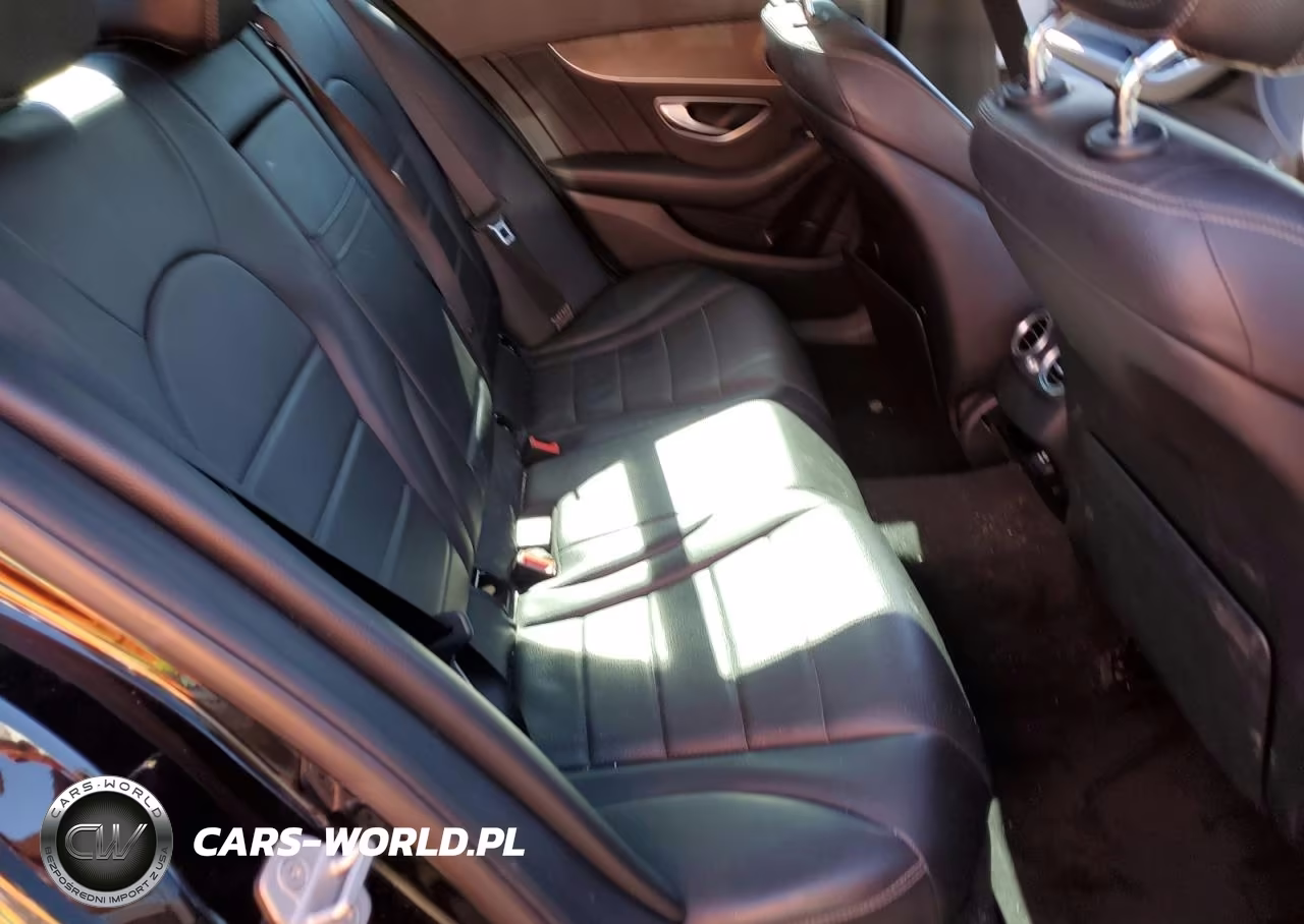 2015 Mercedes-Benz C 300 4Matic VIN:55SWF4KB4FU061696 - 10