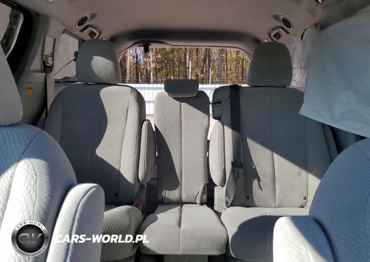 2013 Toyota Sienna Le VIN:5TDKK3DC5DS319941 - 10