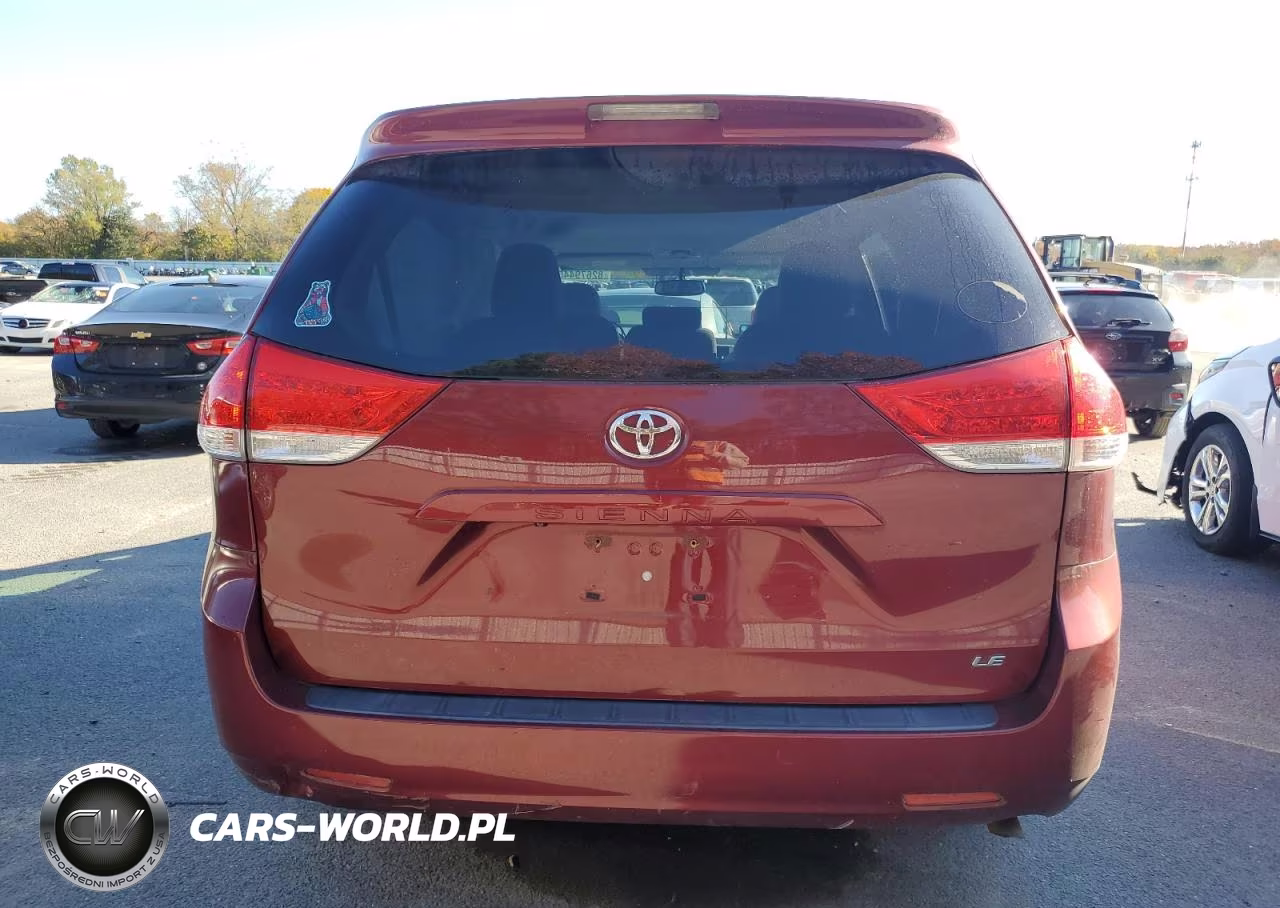 2013 Toyota Sienna Le VIN:5TDKK3DC5DS319941 - 6