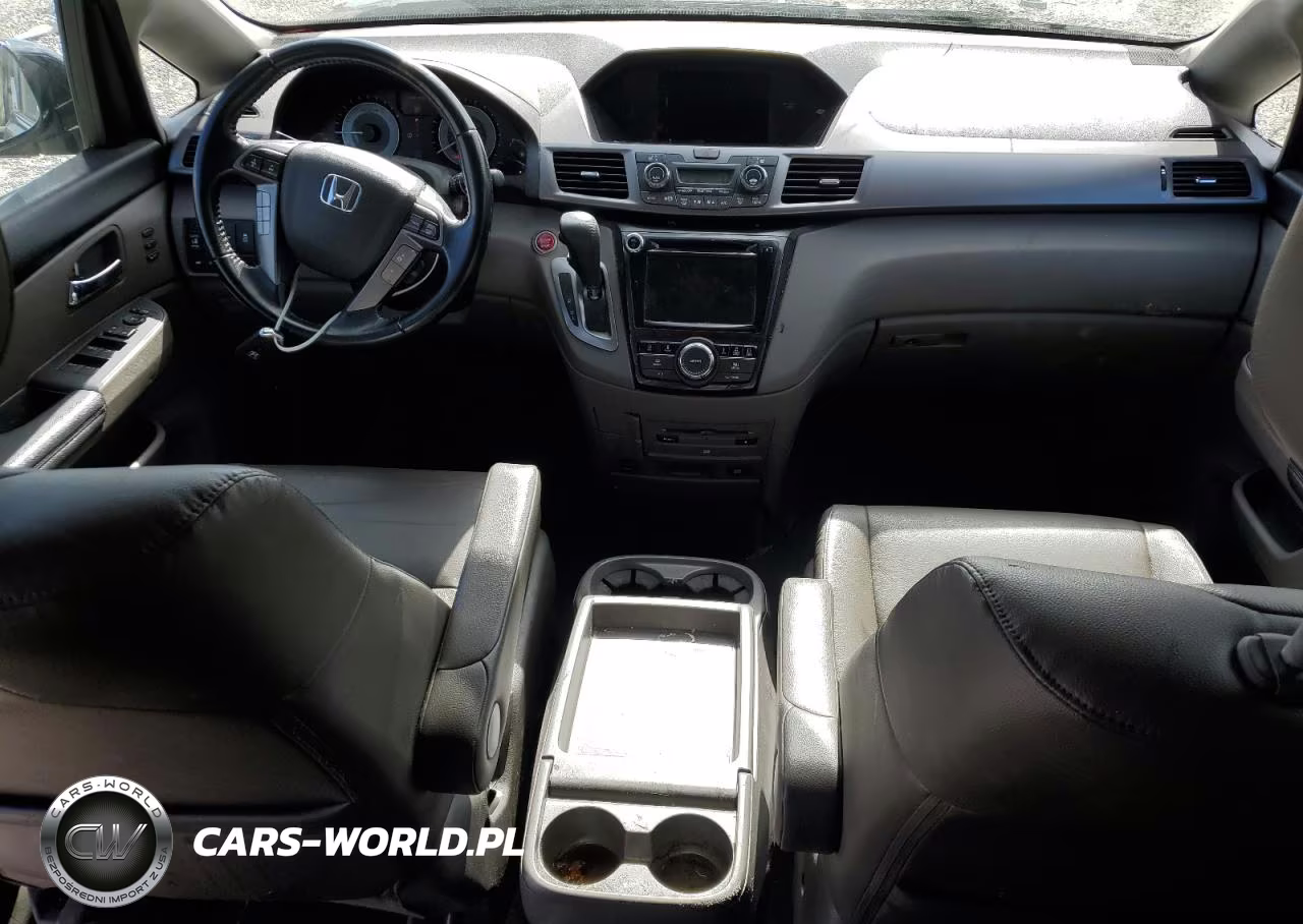2015 Honda Odyssey Touring VIN:5FNRL5H94FB092674 - 8
