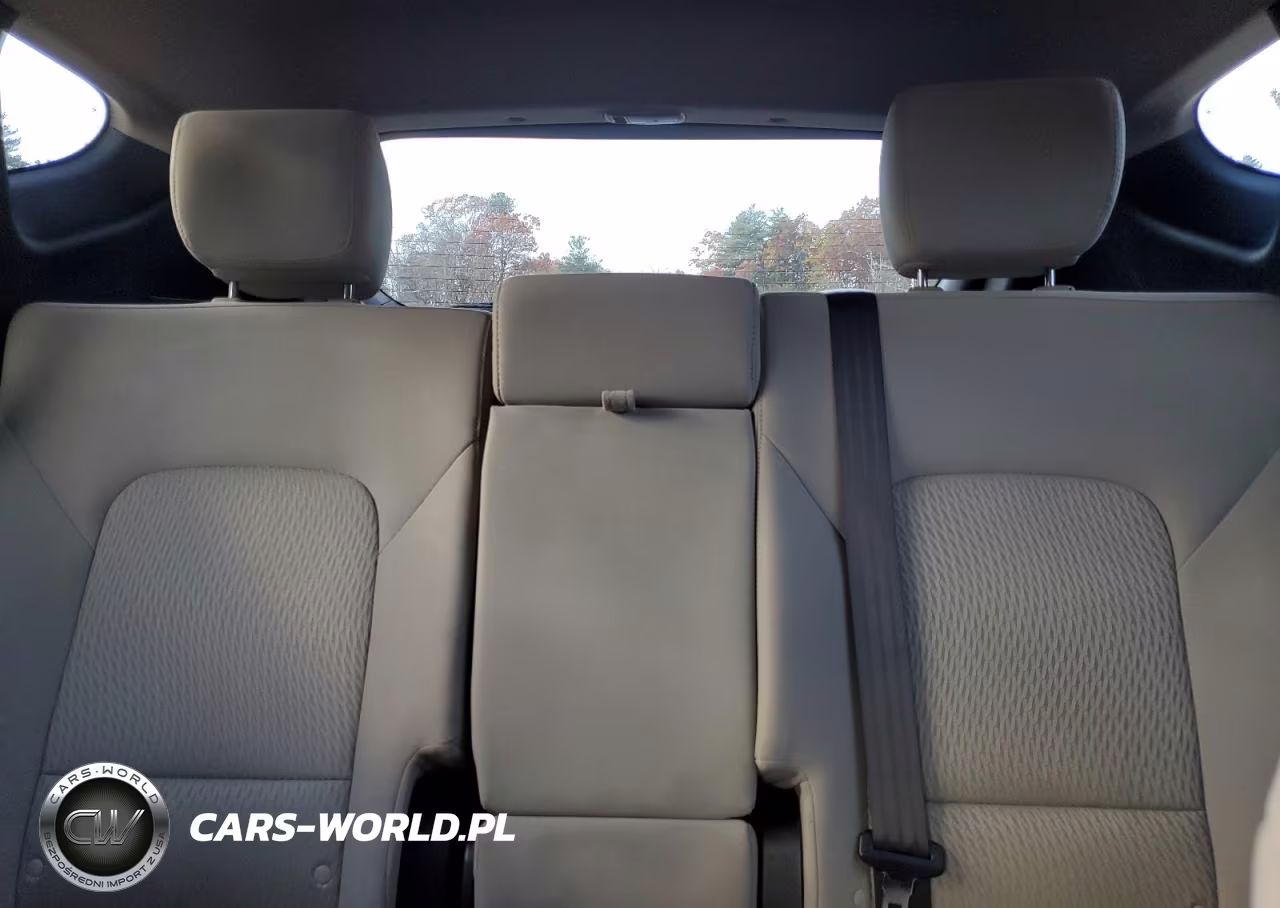 2017 Hyundai Santa Fe Sport 2.4L VIN:5XYZT3LB8HG415070 - 10