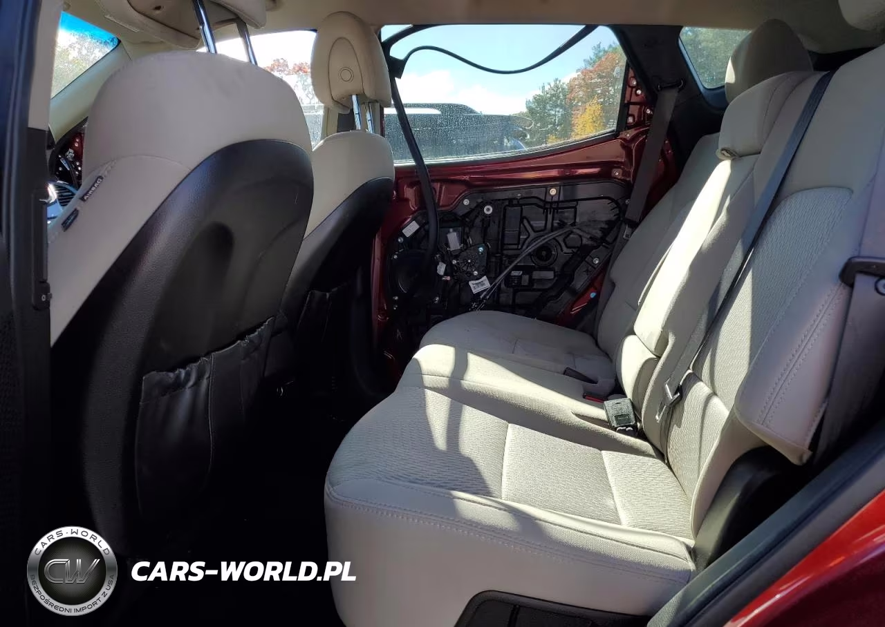 2017 Hyundai Santa Fe Sport 2.4L VIN:5XYZT3LB8HG415070 - 11