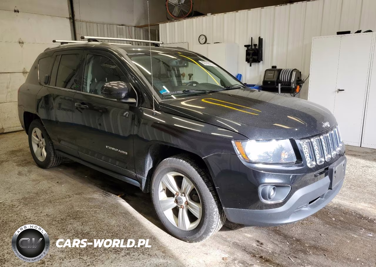 2017 Jeep Compass Latitude VIN:1C4NJDEB8HD191854 - 4