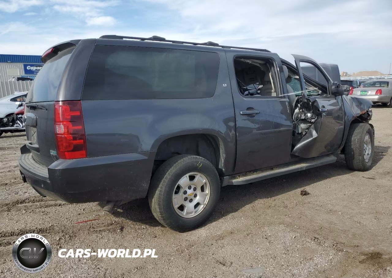 2010 Chevrolet Suburban K1500 Lt VIN:1GNUKJE33AR273927 - 3