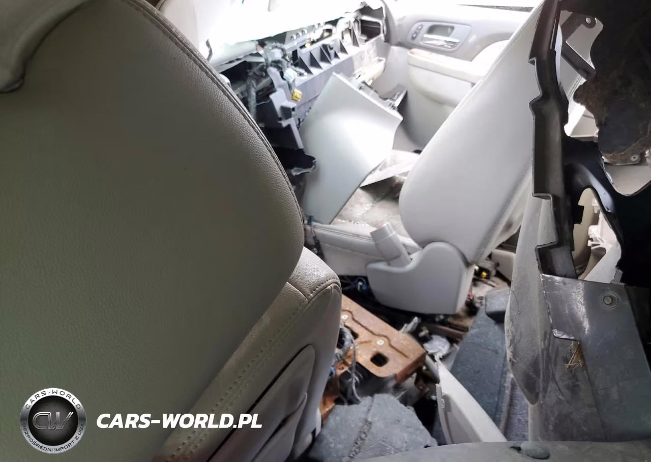 2010 Chevrolet Suburban K1500 Lt VIN:1GNUKJE33AR273927 - 8