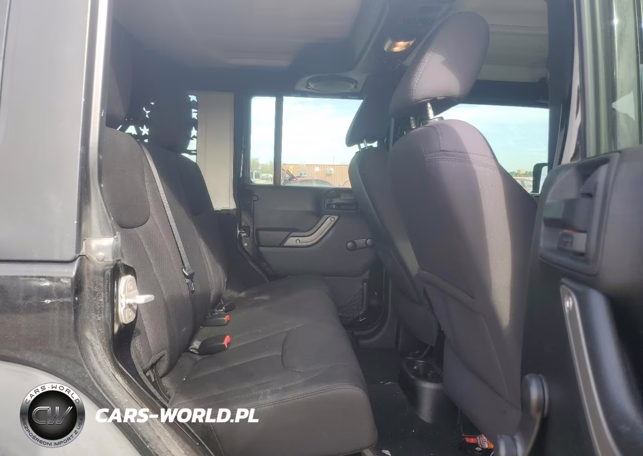2013 Jeep Wrangler Unlimited Sport VIN:1C4BJWDG2DL662182 - 10
