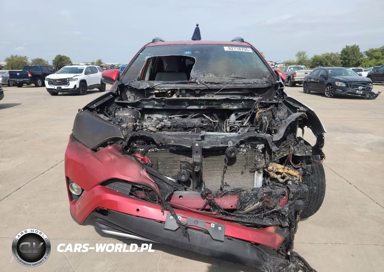 2017 Toyota Rav4 Xle VIN:JTMRFREV3HJ112330 - 5