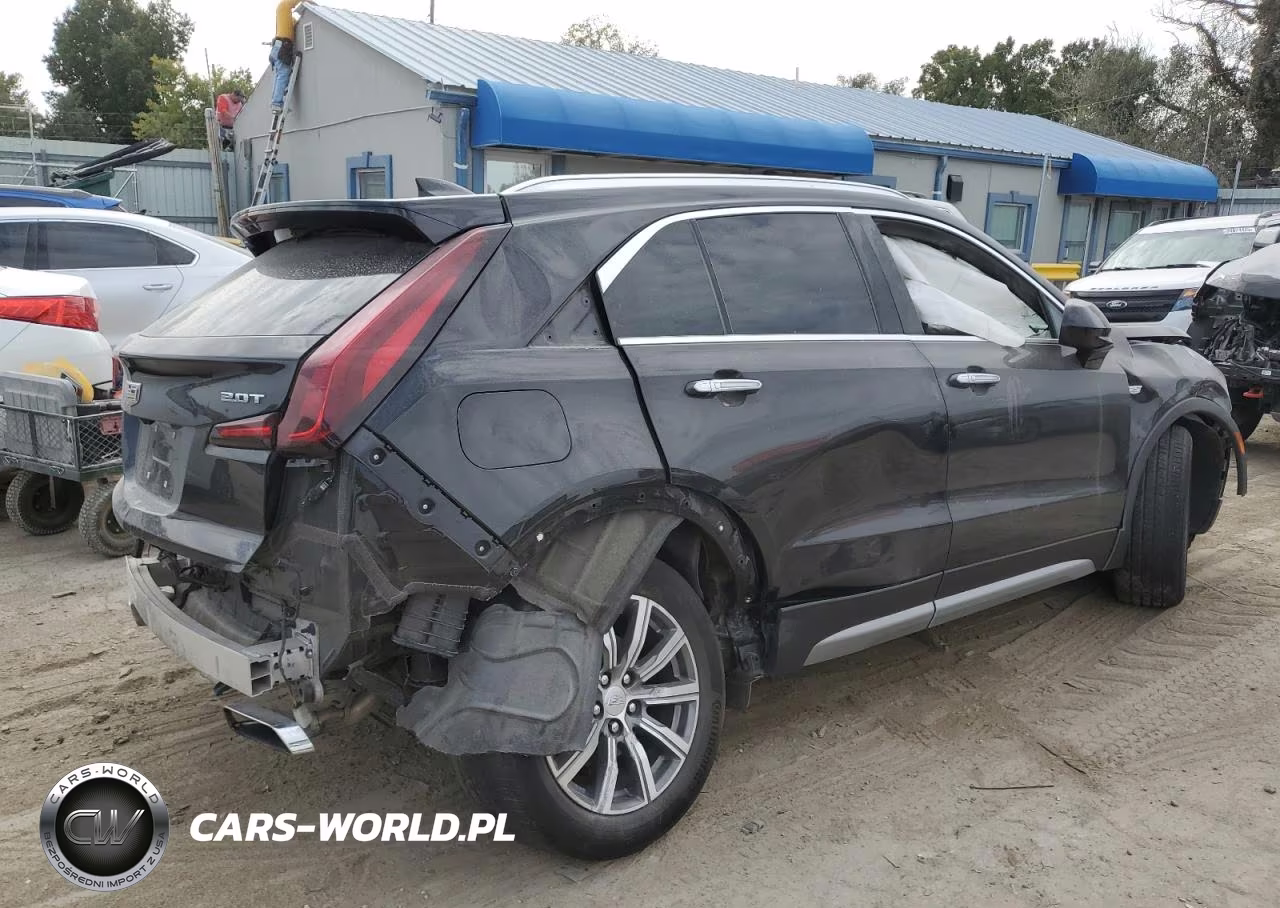 2019 Cadillac Xt4 VIN:1GYFZCR40KF107728 - 3