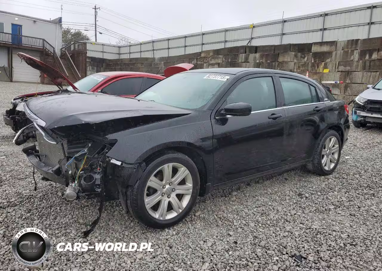 2013 Chrysler 200 Touring