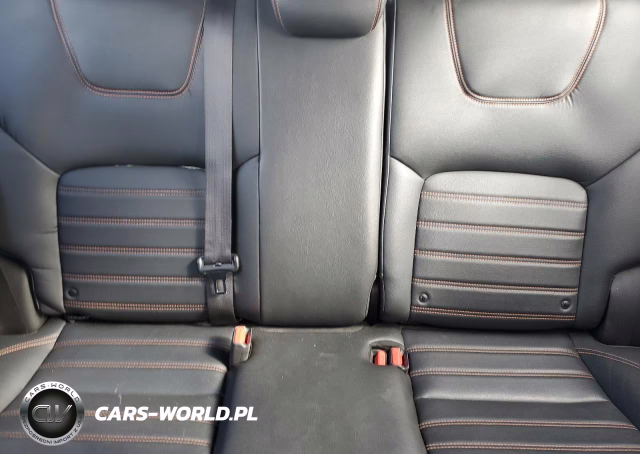 2019 Nissan Kicks S VIN:3N1CP5CUXKL532742 - 10