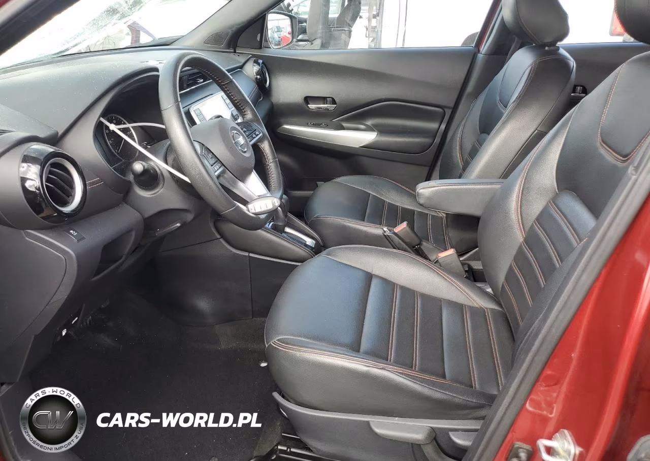 2019 Nissan Kicks S VIN:3N1CP5CUXKL532742 - 7