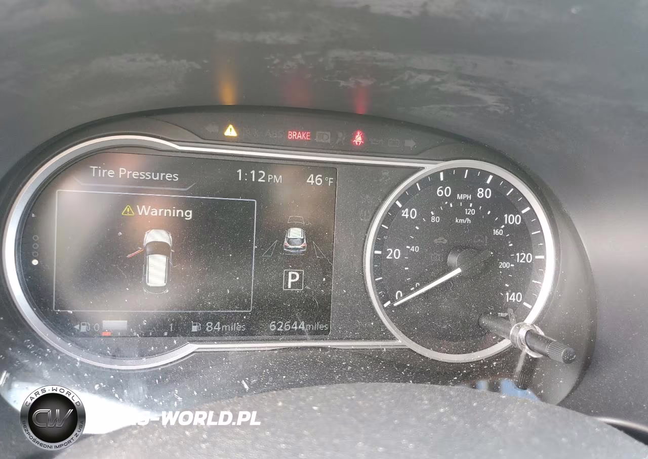 2019 Nissan Kicks S VIN:3N1CP5CUXKL532742 - 9